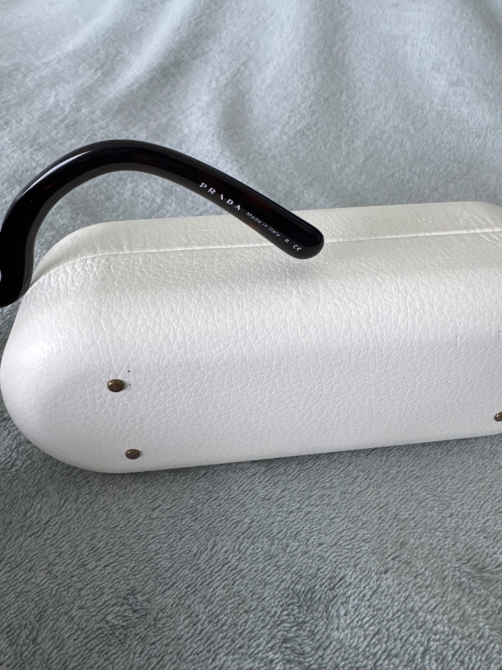 Prada - Picture 5 of 7